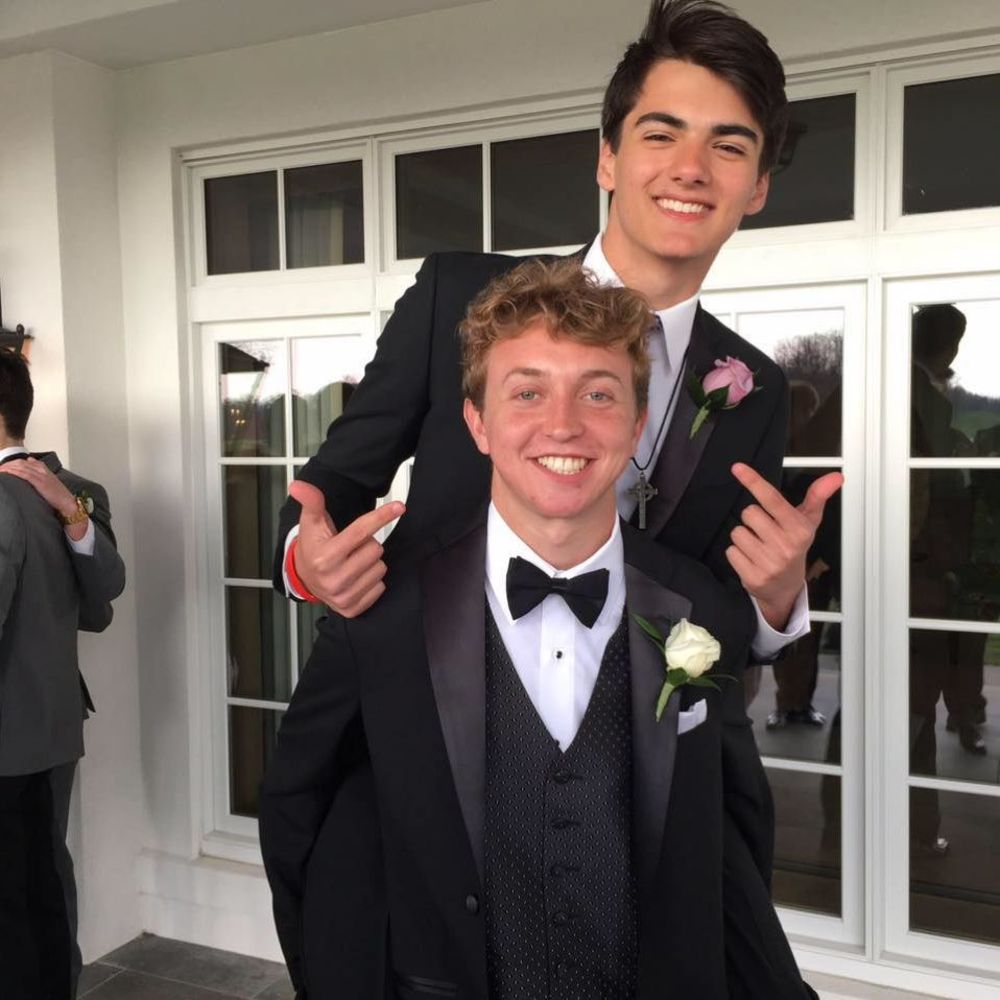 Meet your Posher, Grant